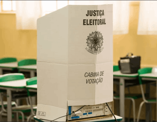 Descrição: imagem de uma cabina de votação 