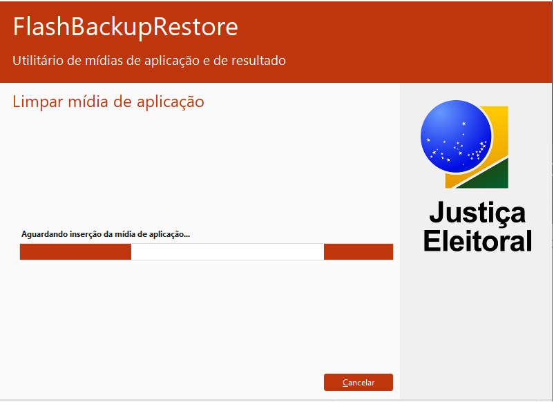 Tela do flash backup restore na opção limpar mídia de aplicação. Há a seguinte mensagem: Aguardando inserção da mídia de aplicação.